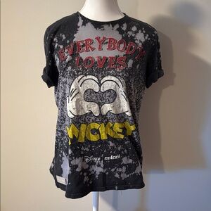 Disney Colcci Distressed Mickey Mouse Graphic T-Shirt. Size Medium